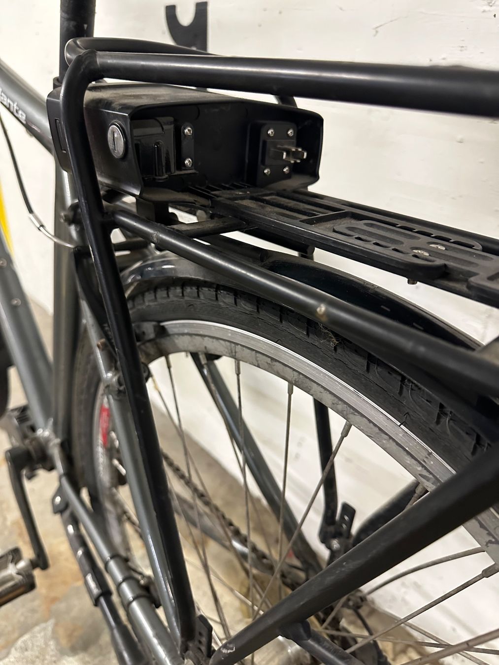 Leopard Vélos: E-Bike – Défectueux à Zug par uri_z6fm 2