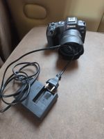 Canon R8 Vollformat Kamera, 16mm Objektiv, Ladekabel,4 Akkus