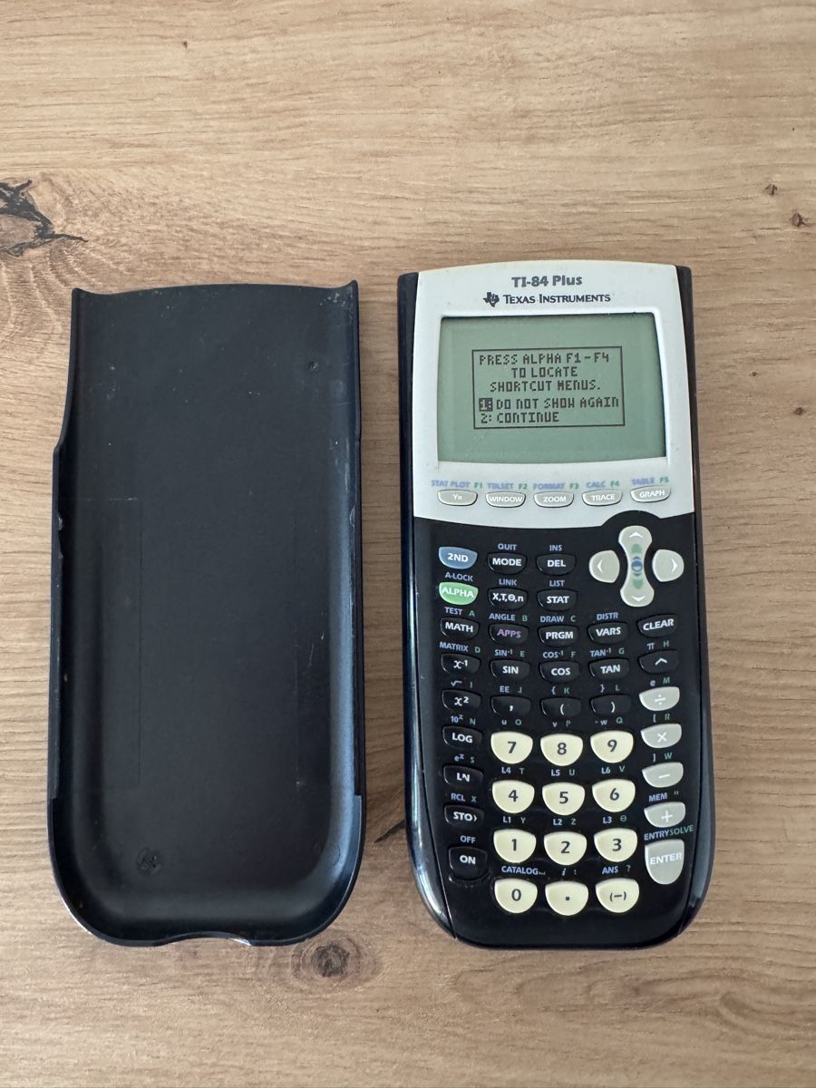 Texas Instruments Taschenrechner: Taschenrechner Texas Instruments TI-84 Plus – Gebraucht aus Biberist von etesummer 1