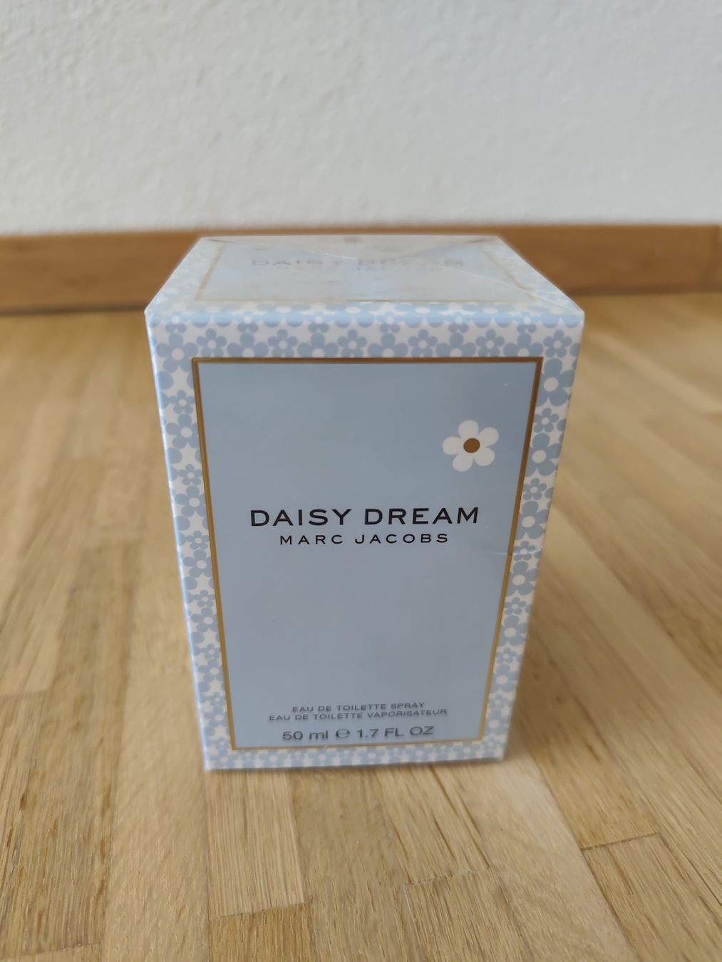 Marc Jacobs Profumi & Eau de Toilette: Marc Jacobs Daisy Dream Eau de Toilette 50ml Neu – Nuovo e nell'imballaggio originale da Stäfa venduto da bluumartini