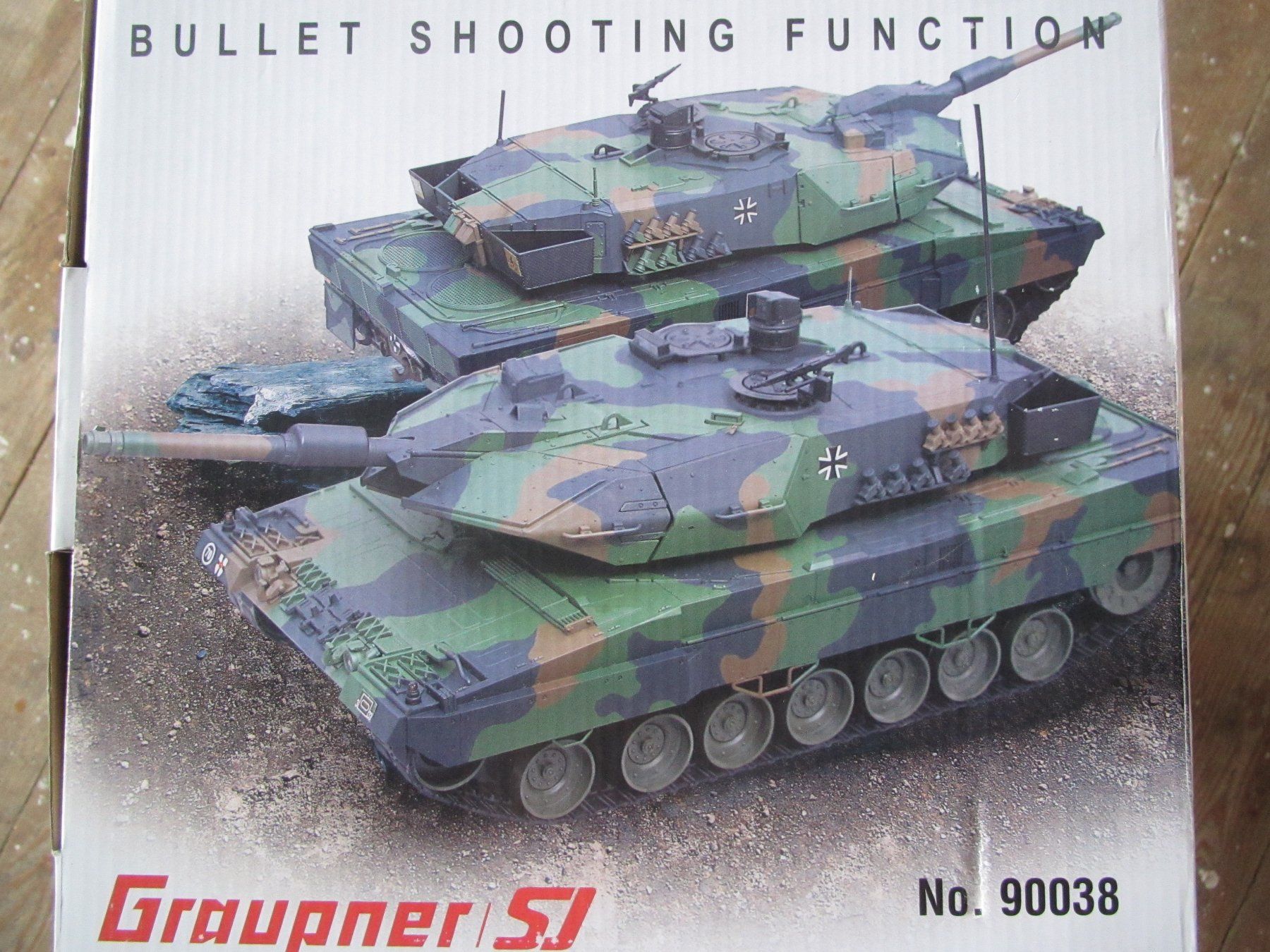 Modellbausätze & Standmodelle: Panzer – Neu und originalverpackt aus Willisau von Borsti 1