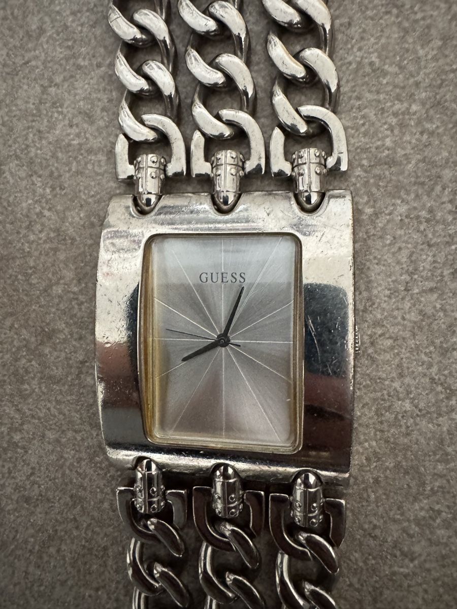 Autres accessoires pour montres: Guess uhr – D'occasion à zürich par mane02 1