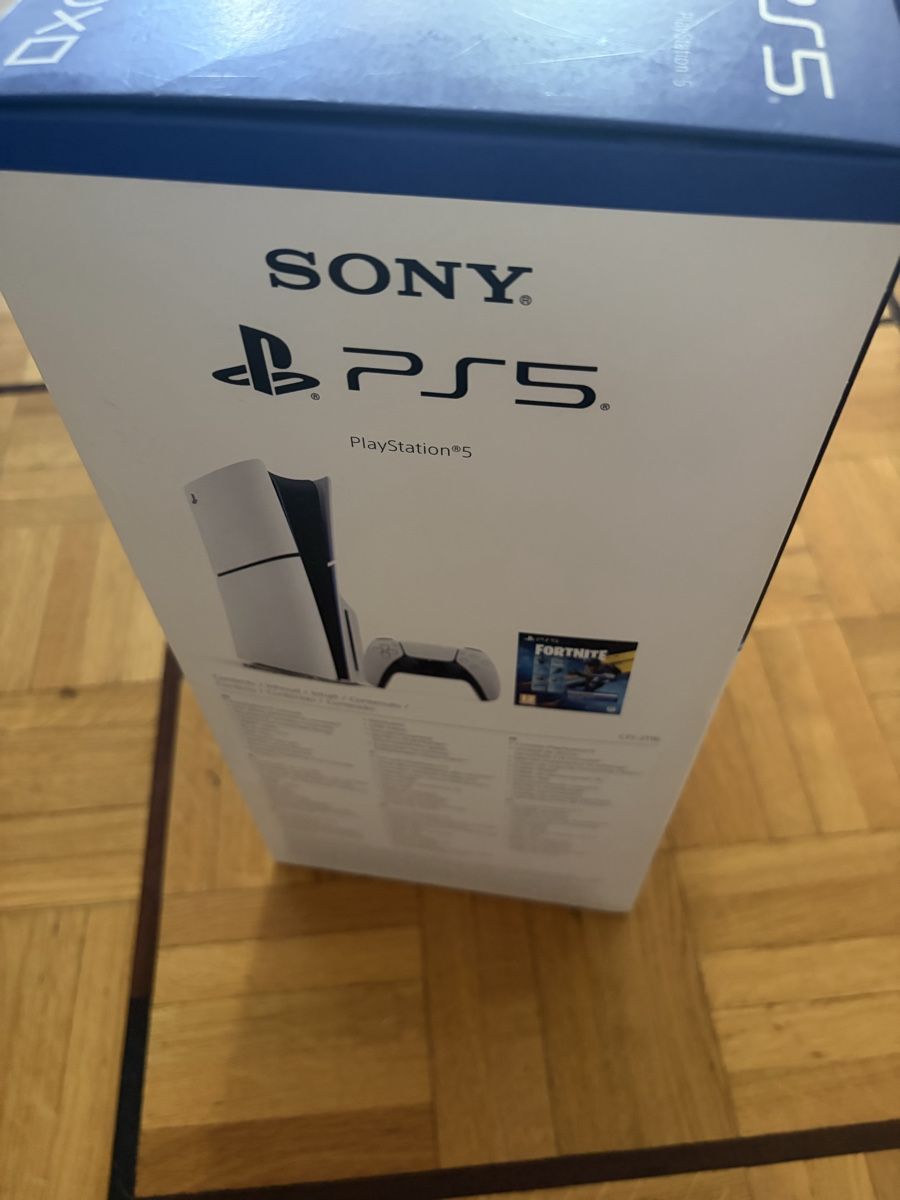 Sony Konsolen: Sony PlayStation 5 Console Fortnite Edition – Neu und originalverpackt aus Genève von jul_2fzv 2