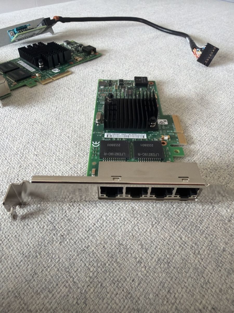 Componenti elettronici: 2xLAN 4Fach und COM Schnittstellen – Usato da GÜMLIGEN venduto da DJ-Jana 1