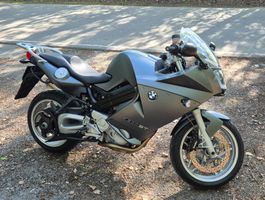 BMW F800 ST ABS, wenig Kilometer und viel Original-Zubehör