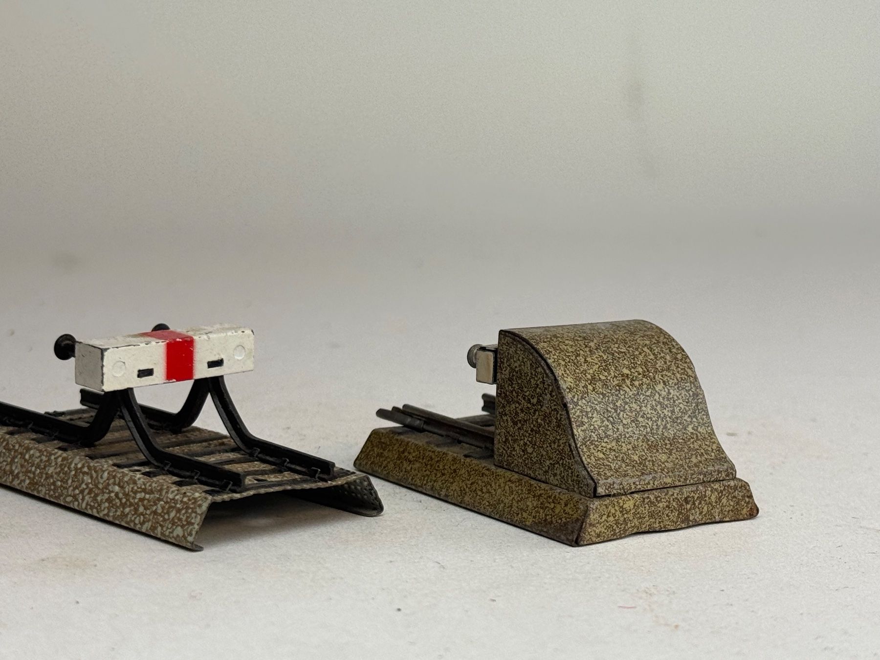 Märklin Trains électriques: VE1- Märklin zwei Prellböcke – D'occasion à Elm par Wikmtz 1