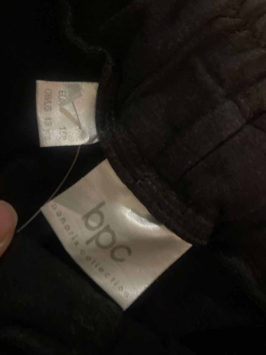 Pantaloni: Schwarze bpc Trainerhose Gr.158 – Usato da Obergerlafingen venduto da cabo4 2