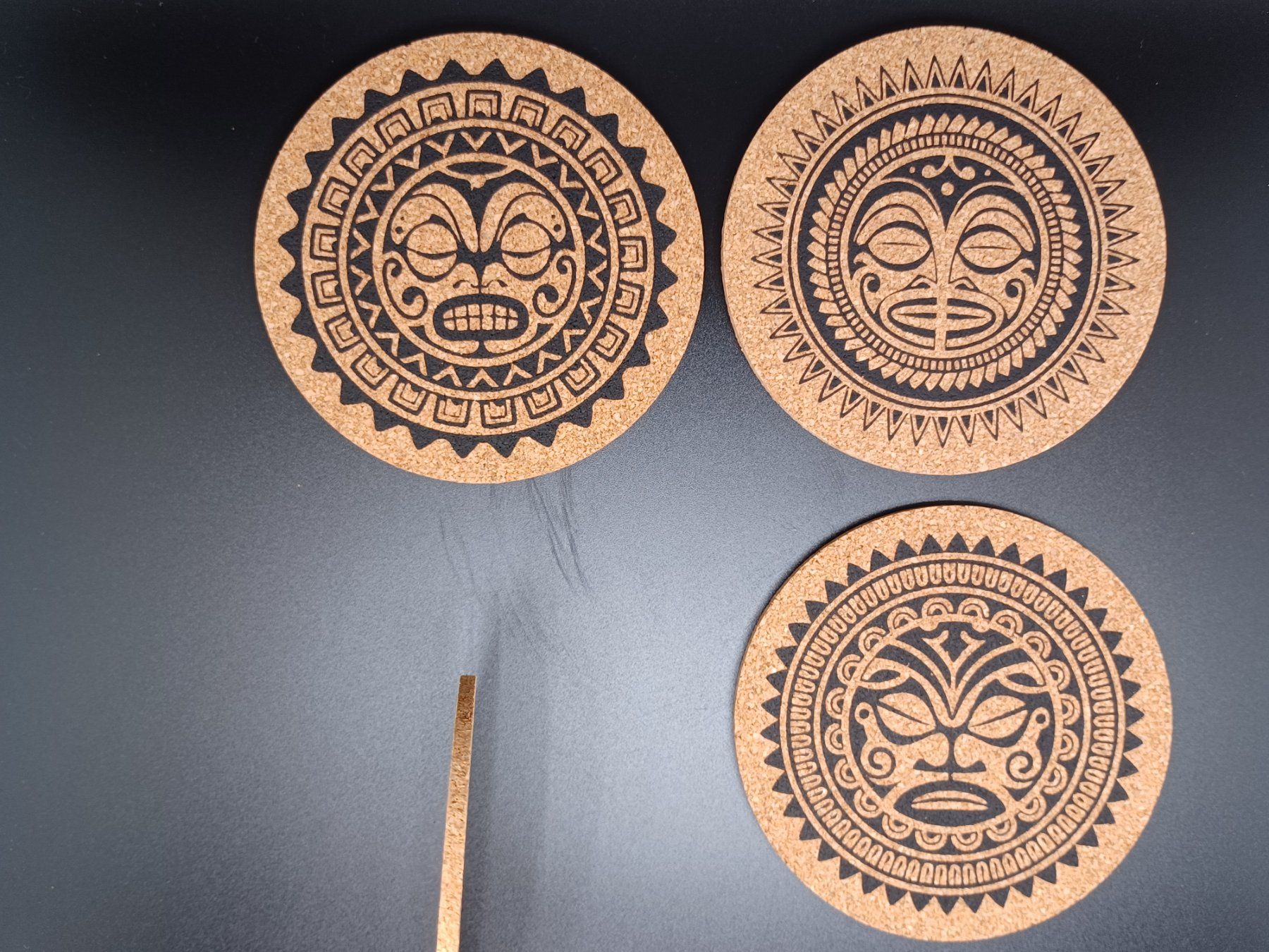 Sottobicchieri: Untersetzer "Mandala Heads" Kork 9cm – Nuovo e nell'imballaggio originale da Turbenthal venduto da enjak 2