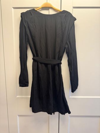 Schwarzes Mango Kleid Grösse S