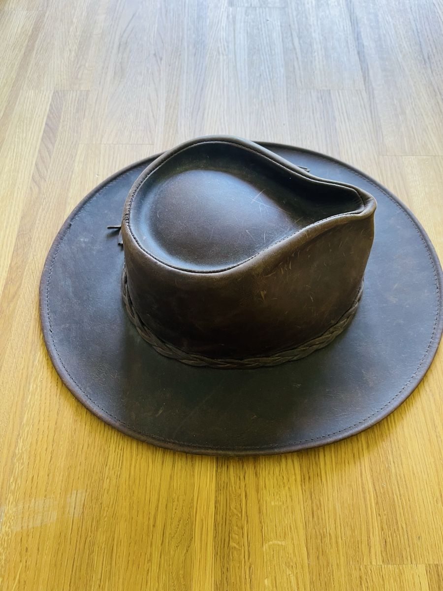 Hüte, Mützen & Caps: Chapeau en cuir authentique style western, robuste et chic – Gebraucht aus Zürich von Ndzinga 2