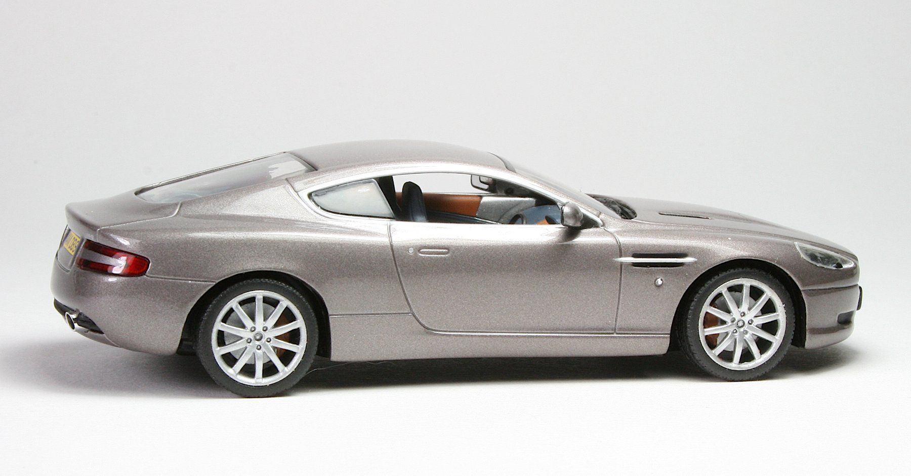 Minichamps Modellini d'auto: Minichamps Aston Martin DB9 – Nuovo (secondo la descrizione) da Elsau venduto da Peekay8 4