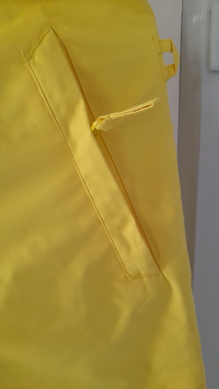 Quiksilver Pantaloni: Kinder Skihose Gr. L,  ca.14 Jahre – Usato da Nesslau venduto da Churfirsten08 1