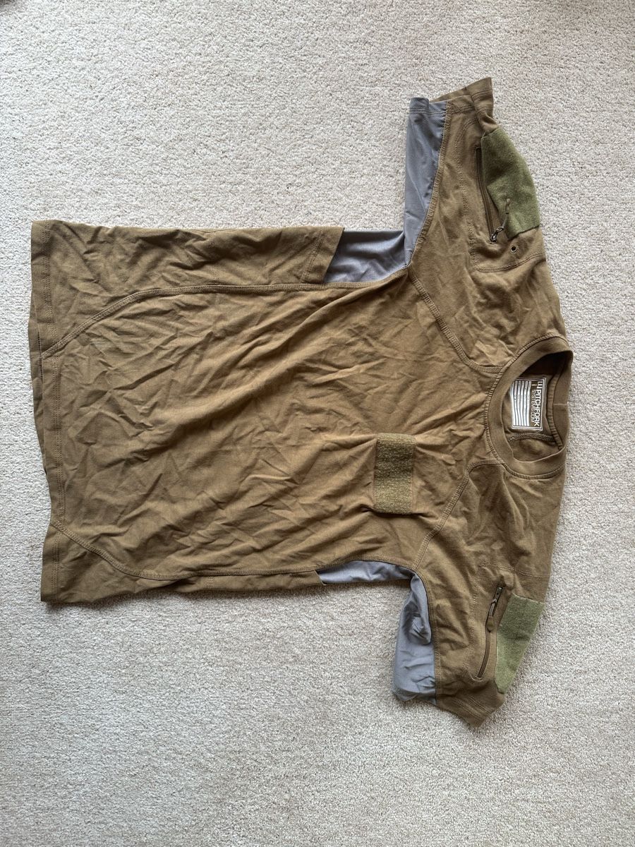 T-shirt: T-Shirt Pitchforksystem – Usato da Oberbuchsiten venduto da ala_x68w
