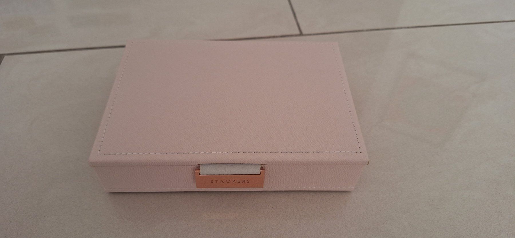 Portagioie: Stackers Taupe Mini-Schmuckkästchen – Usato da Richterswil venduto da uscars 3