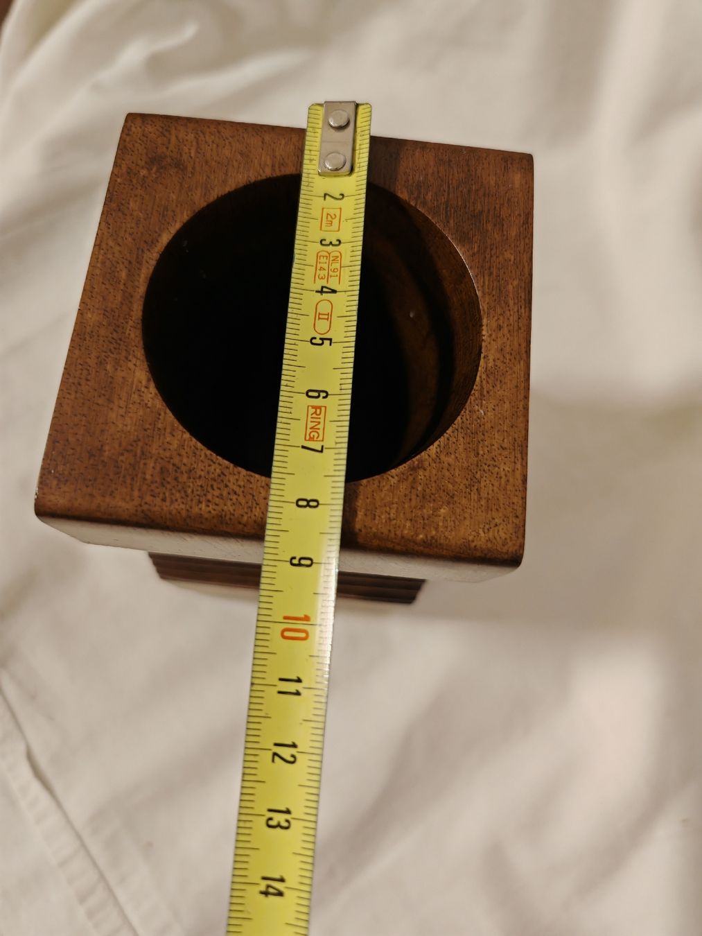 Spitzer: Pot à crayons "Taille-crayon géant" en bois - SUCK UK – Gebraucht aus Orbe von Grainderiz982 5