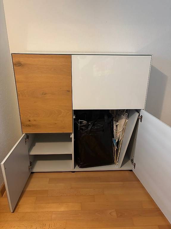 Kommoden: Modernes Sideboard / Highboard, Weiss Hochglanz & Eiche – Gebraucht aus Zürich von luc_vgn2 3
