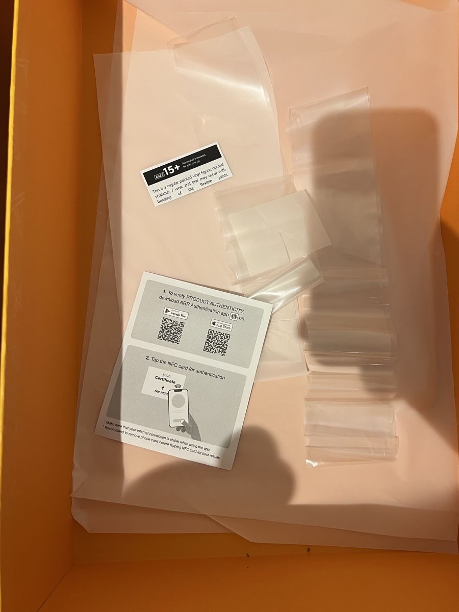 Statuette: KAWS x Squid Game Figur – Nuovo e nell'imballaggio originale da Zürich venduto da Realvintagesale 4