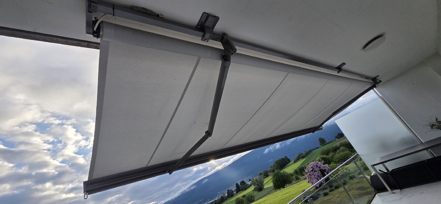 Stobag Marquises: Store Stobag 6m elektrisch – D'occasion à Biel/Bienne par Crozin 1