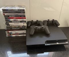 Ps3 mit 16 Spiele und 3 Controller 