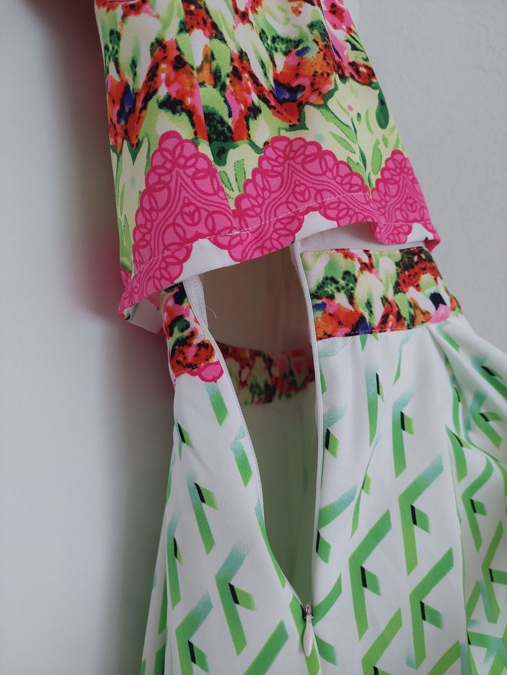 Vestiti: Kleid hochwertig, farbenfroh, elegant Gr. L – Usato da Beckenried venduto da Anmu1 4