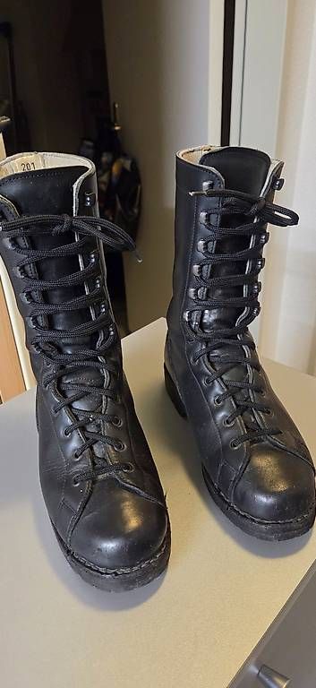 Scarpe da uomo: Springerstiefel von Balmer – Usato da Buchrain venduto da Suzanne56