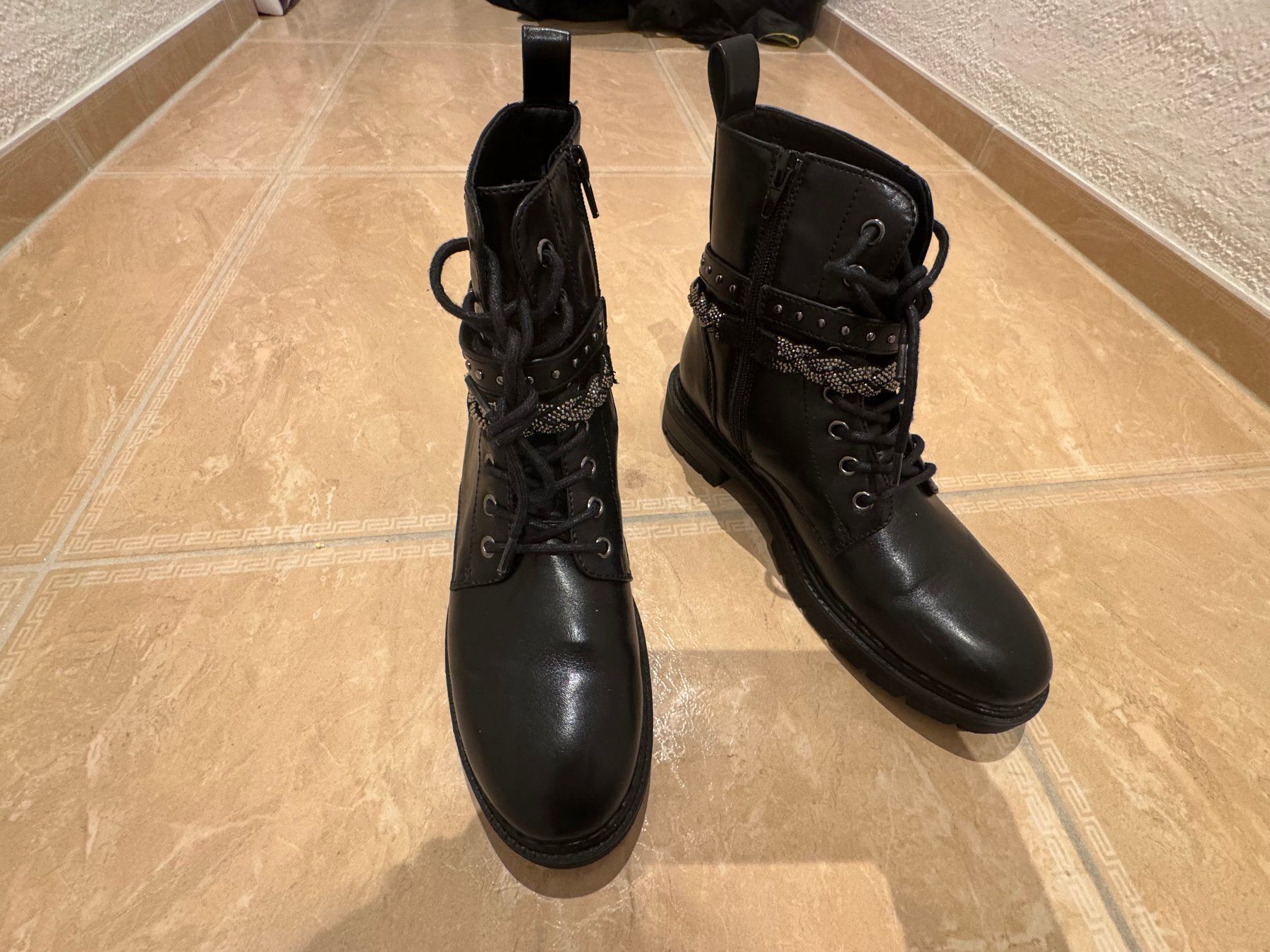Scarpe da donna: NWT coole wärmere Boots, 39 NP 60 Fr – Nuovo (secondo la descrizione) da Klingnau venduto da Markus14