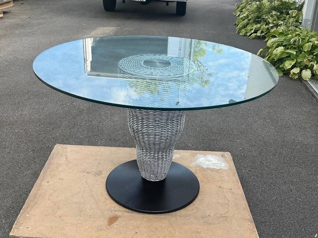 Tische: Runder Glastisch  – Gebraucht aus Murten von fab_8btx
