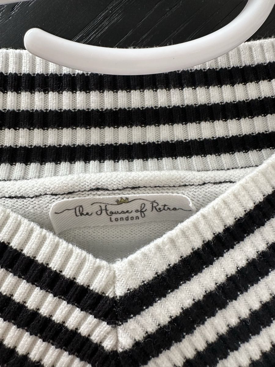 Maglioni & Felpe: V-Neck Sweater – Usato da Zürich venduto da juz_2t2j 3