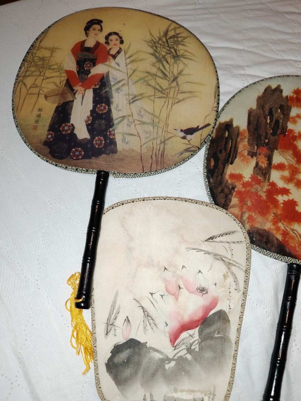 Tutte le decorazioni: Lot de 3 éventails asiatiques vintage  – Usato da Orbe venduto da Grainderiz982 5
