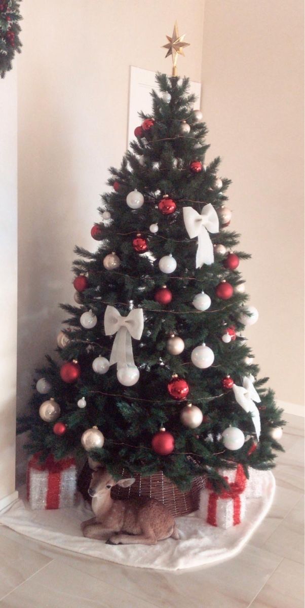Tutte le decorazioni: Albero di natale 210cm – Usato da Bioggio venduto da garderoco
