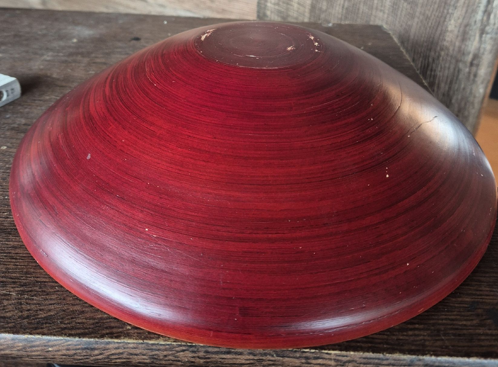 Ciotole: Schöne Holzschale, rot, ca. 30 cm Durchmesser, – Usato da Halten venduto da GiMu.84 2