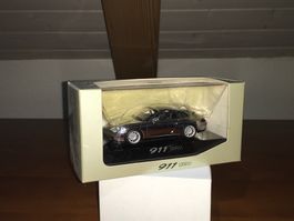 Porsche 911 (Typ 996) Carrera CHROM 1/43 Minichamps