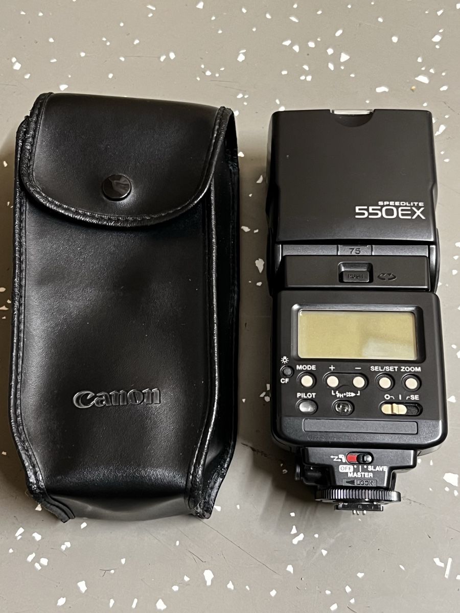 Canon Flash: Canon Speedlite 550EX Blitzgerät – Usato da Winterthur venduto da gue_yf9d