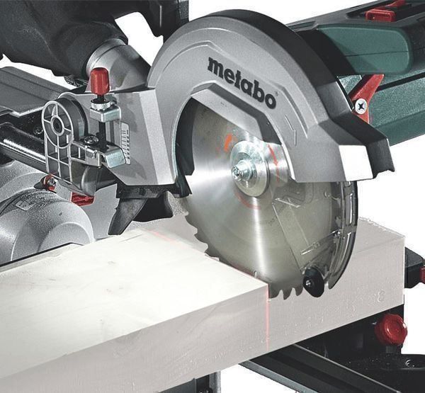 Metabo KGS 305 M Kappsäge mit Sägeblatt Kaufen auf Ricardo