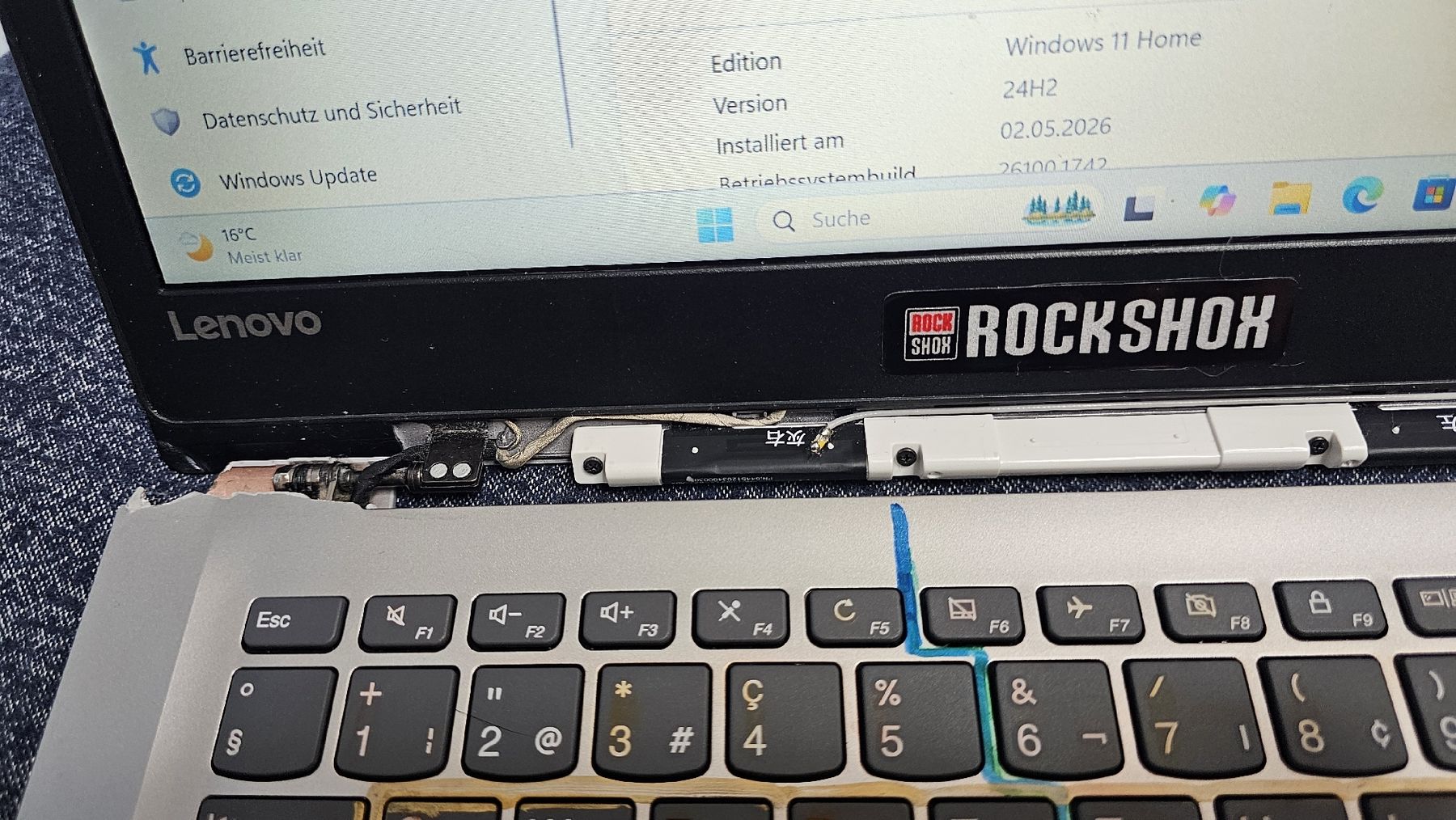 Lenovo Notebooks: Lenovo Laptop mit Windows 11 – Gebraucht aus Ehrikon von noa_vyp5 2