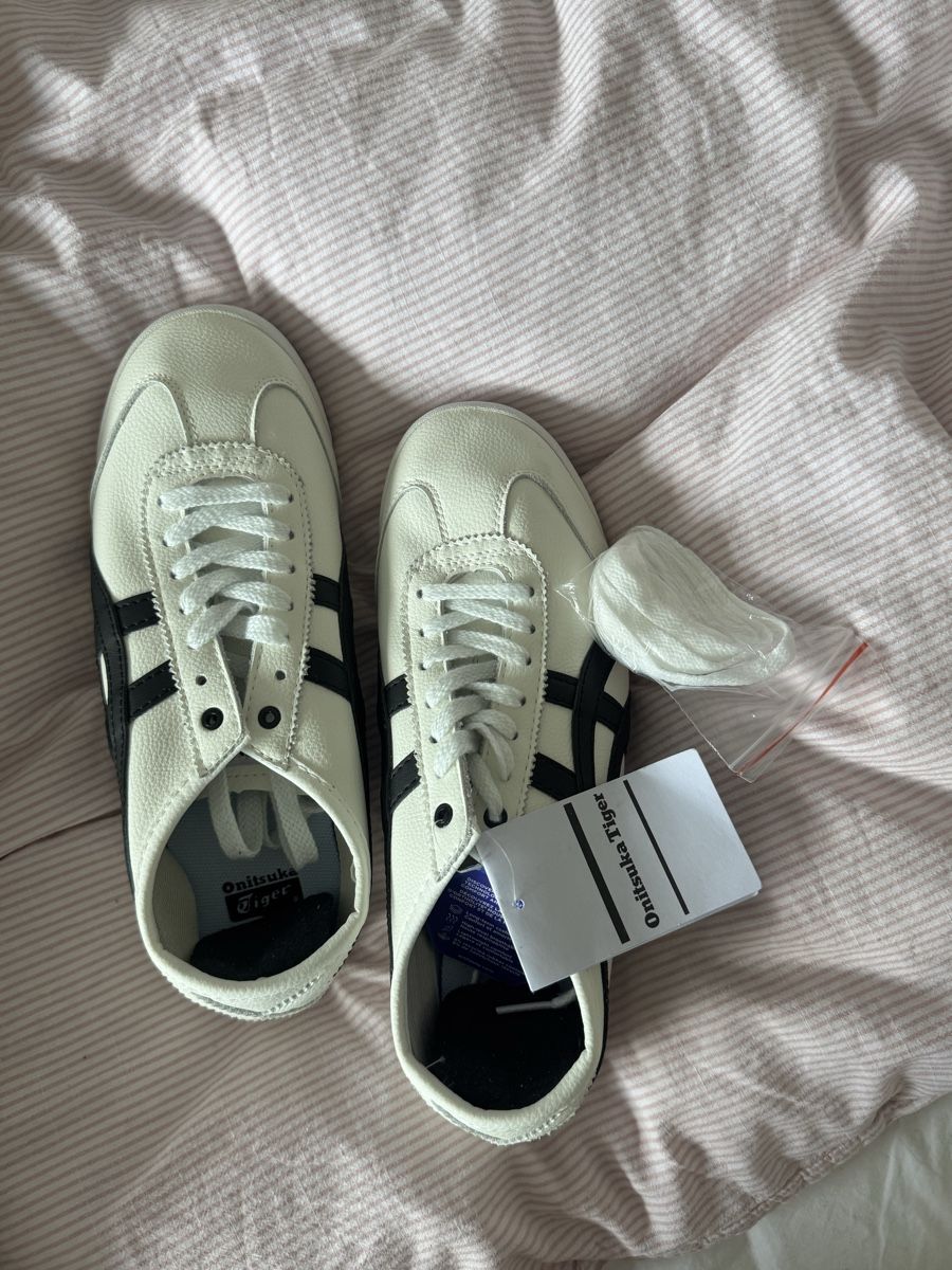 Onitsuka Chaussures hommes: Onitsuka Tiger inspirierter Schuh – Neuf (Voir description) à Mosen par elise.th