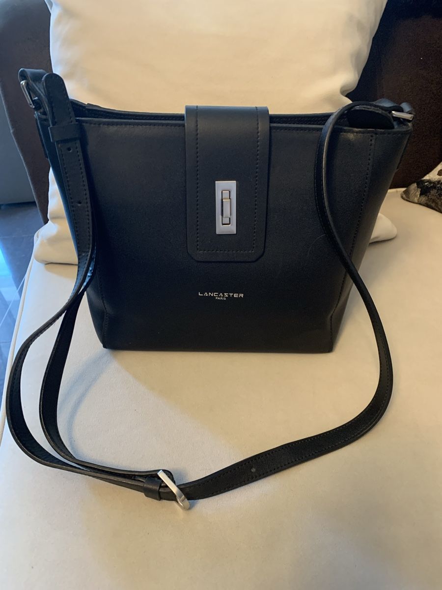 Lancaster Taschen für Damen: Lancaster Paris Tasche  – Gebraucht aus Bergdietikon von zor_856j