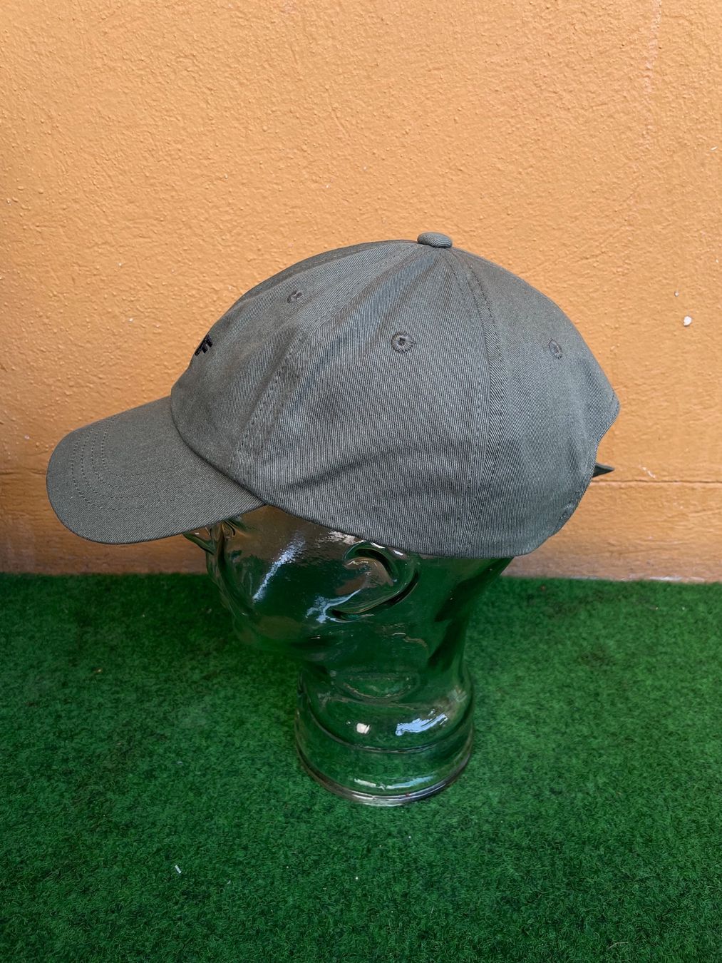 Copricapi, berretti & cappellini: Huf Skateboard Snapback Cap Embroidery – Usato da Zürich venduto da le_souk 1