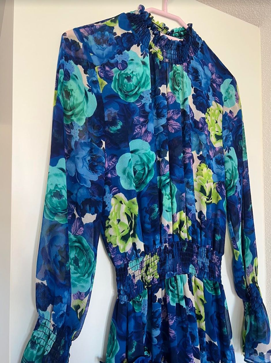 Vestiti: Langes Kleid Blumenoptik – Nuovo (secondo la descrizione) da Zürich venduto da TinaRozic