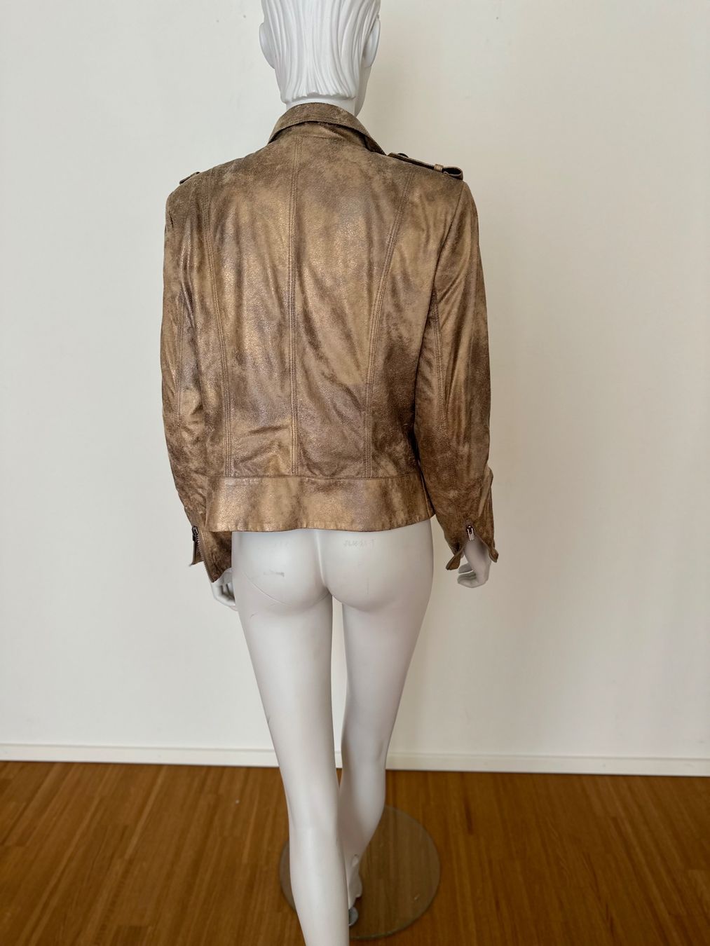 Giacche: Louise Lederjacke – Usato da Adliswil venduto da RicPro 4