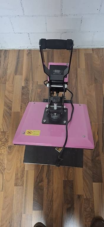 Tutte le macchine: Heisspressmaschine neuwertig – Usato da Eschenbach LU venduto da Meg_sbc8 3