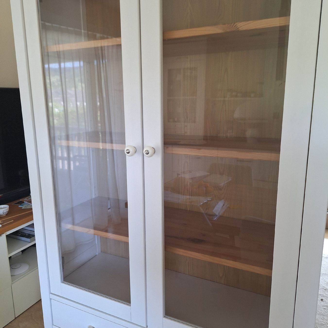 Ikea Vetrine: Hemnes Vitrinen Schrank IKEA – Usato da Itingen venduto da Samlandy 2