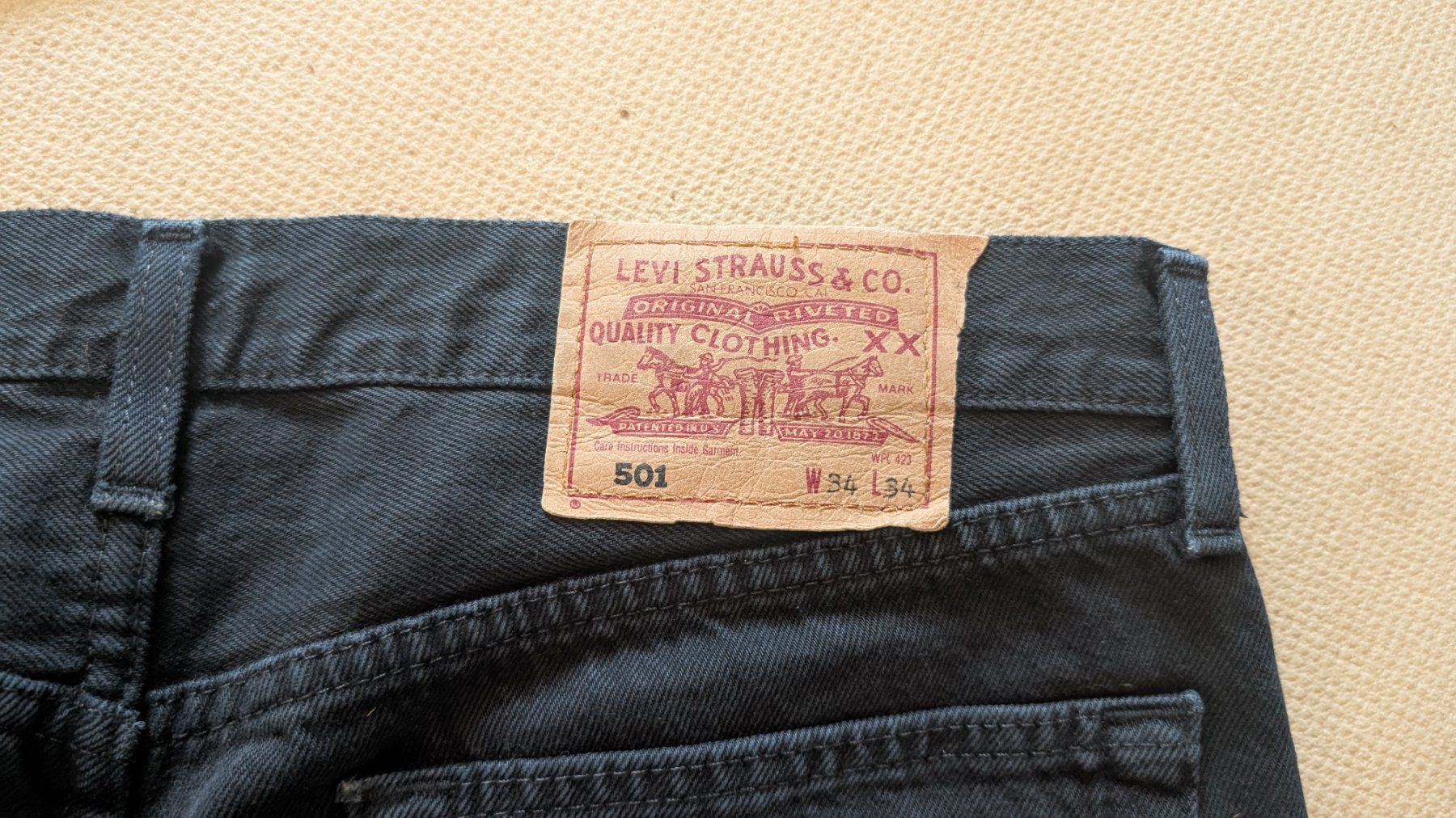 Levi's Jeans: Levis' 501 34/34 – Gebraucht aus COTTENS VD von Lunaebuyers 1