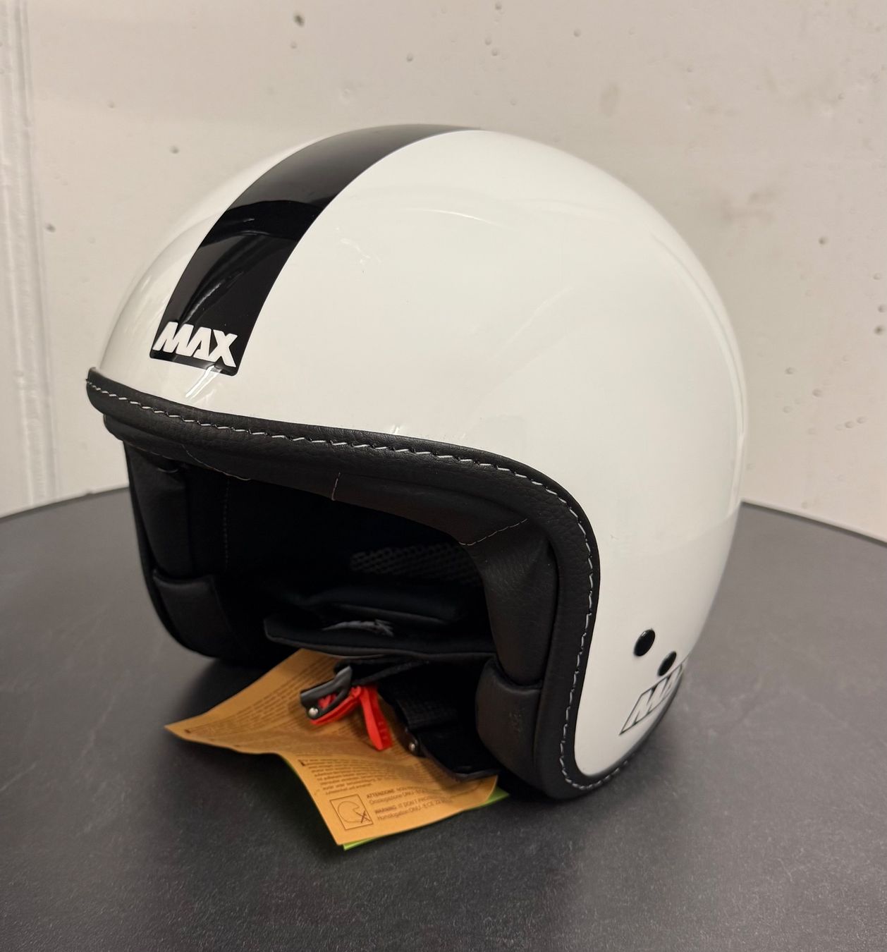 Helme & Visiere: MAX Helm weiss: XS – Neu (gemäss Beschreibung) aus Schlieren von carmotica