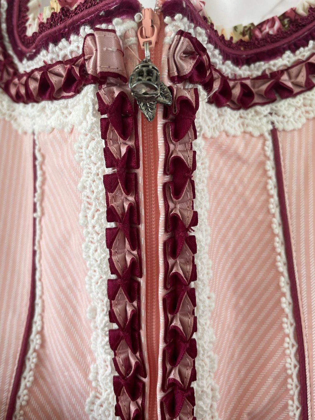Costumi: Dirndl Krüger rosa Gr. 34 – Usato da Zürich venduto da Patici 2