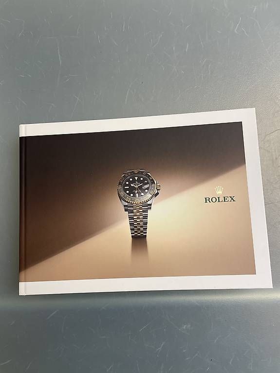 Libri: Rolex Katalog 2023 2024 – Nuovo (secondo la descrizione) da Wettswil venduto da Volvo13