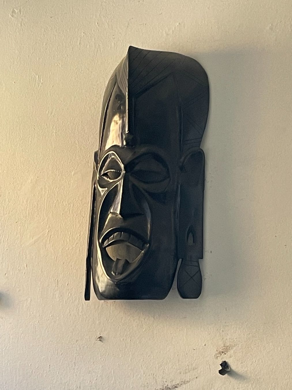Arte internazionale: Maske – Usato da oberbuchsiten venduto da Stempelgasse11