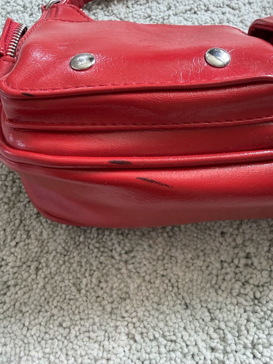 Taschen für Damen: Bershka Handtasche – Gebraucht aus Männedorf von sop_my77 2