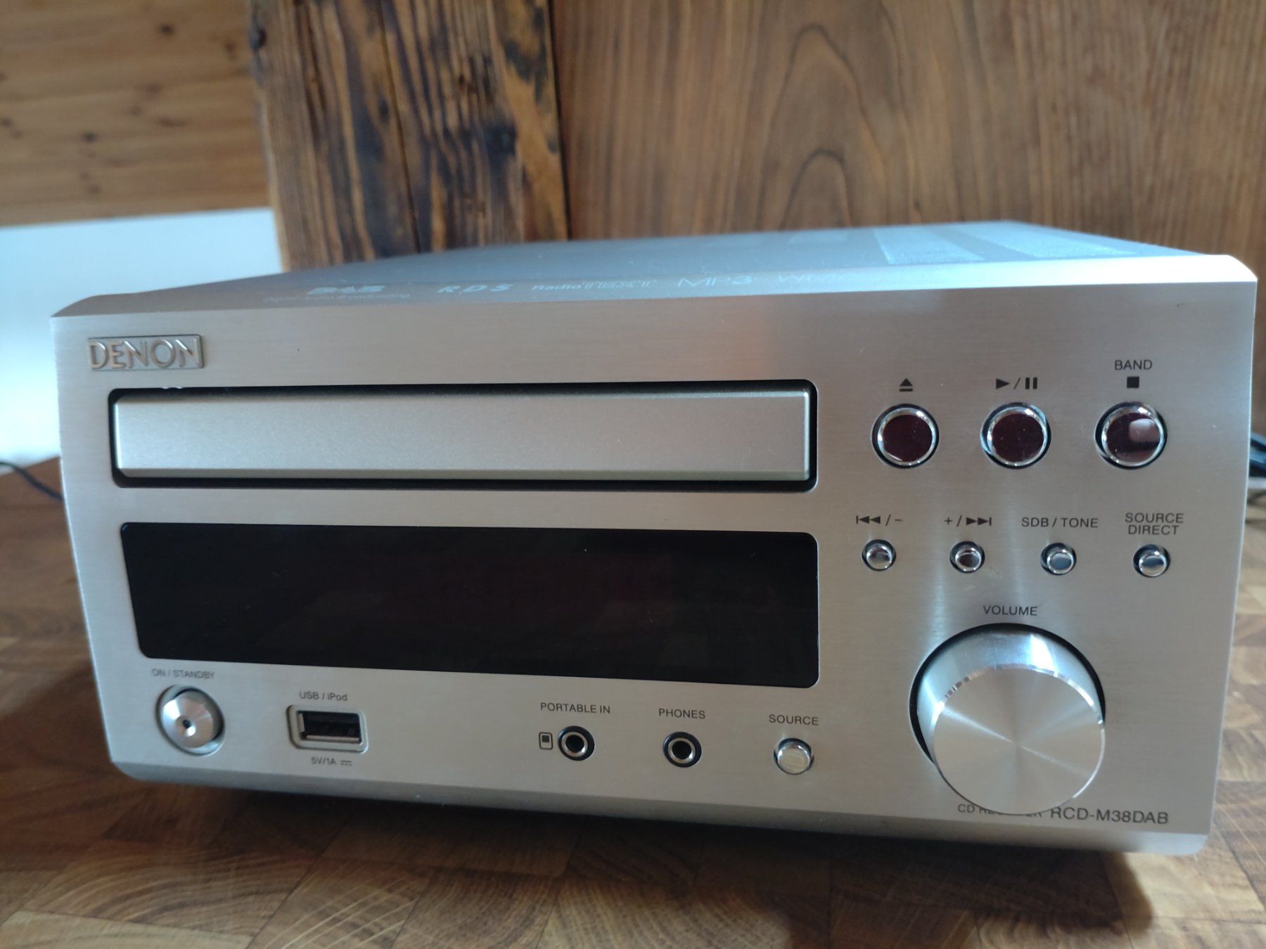 Denon Ricevitori: CD Receiver Denon RCD-M38DAB Silber DAB + CD – Usato da Zürich venduto da lup_rbp6 2