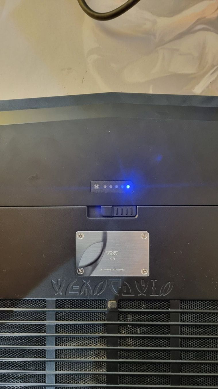 Alienware Notebooks: Alienware Notebook 17" Game Laptop 2010 – Gebraucht aus Andwil TG von  1